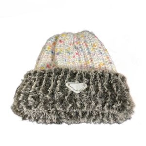 Designer Berretto in peluche Cappelli morbidi e addensati Birilli che lavorano a maglia Carineria Slouchy Caldo tessuto misto Berretto con teschio Collocazione variazionale Berretto per uomo Donna protezione per le orecchie