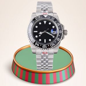 남자 시계 디자이너 시계 Montres de Luxe Automatic Fashion Watchs 40mm 클래식 스타일 스테인레스 스틸 방수 발광 사파이어 유리 세라믹 크리스마스 시계