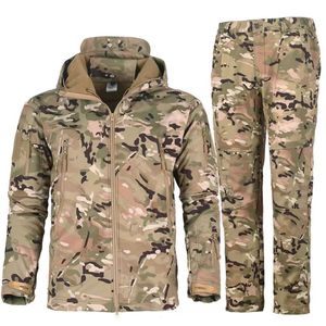 Military Outdoor Jackets Men Shark Skin Soft Shell Tactical Waterproof Windbreaker Army Combat Jacket Mens Hooded Bomber Coats men's coat men's suit