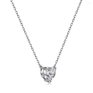 Catene S925 La collana in argento sterling ha un piccolo e versatile squisito catena del colletto a forma di zircone a forma di cuore