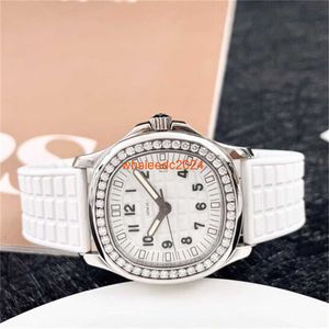 Pateks Philipes Luxury Watches Aquanaut Selfwinding Watch Mechanical Movemen