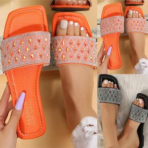 Chinelos Moda Primavera e Verão Mulheres Flat Bottom Square Toe Aberto Luz Brilhante Strass Slip Womens Closed Back