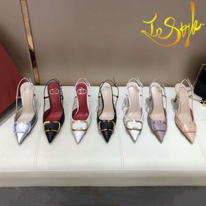 Perçinlenmiş kadın topuklu lüks stiletto elbise ayakkabıları sivri ayak parmağı pompalar sandalet tasarımcısı yüksek topuklu ayakkabılar klasik metal v-fışkırtma çıplak siyah kırmızı mat siyah 35-44