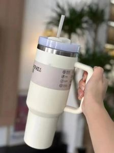 Massen Creme -Quencher H2.0 40 Unzen Becher Tassen mit Griffe isolierte Rosequarzbecher mit Deckel Strohhalm Dünen rosa Edelstahlkaffee