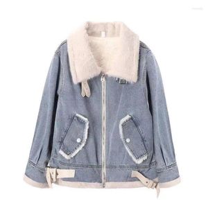 Women's Jackets 2024 Autumn Winter Women Faux Fur Collar Denim Jacket Female Warm Fleece Short Motorcycle Jean Coat Loose Outerwear R070