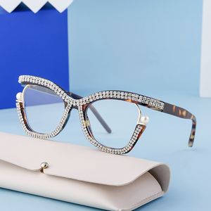 New Luxurious X Glasses Frame Sticking Artificial Diamonds Decorated Faux Peal Fashion Sunglasses Frames