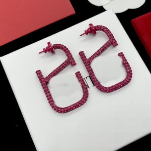 Orecchini designer designer per donne stallone a forma di cuore di lusso oro di lusso a forma di perla doppia v Lettera V 925s Silver Jewelry Classic 2023-10