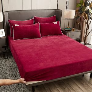 Winter Solid Colored Plush Warm And Comfortable Bed Covers Mattresses Protective Covers And Non Slip Sheets SnugSleep Multi Size 231221