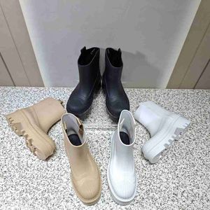 Famous designer shoes New Trendy rain boots Odorless material Strong resilience The boot shape is super three-dimensional Stamped logo Letter zipper