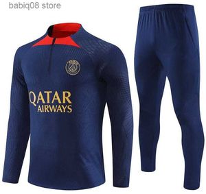 Fans toppar tees 2023 24 Paris Tracksuit Soccer Jersey Benzema Mbappe Equipe de Full Sets Kids Men 212223 Psges Football Training Su