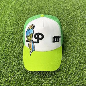 Projektantki Ball Caps Hat Curved Logo Mesh Baseball Cap All-Match Van Hat dla mężczyzn i kobiet