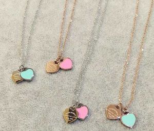 2024 Designer t Family's Double Love Peach Heart Pink Mint Green Engraved Titanium Steel Anti Allergy and Non Fading 18k Rose Gold Necklace Collar