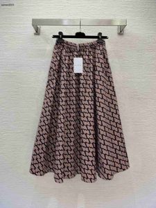 Brand Women Skirt Skirt Designer Clothing for Ladies Est Summer Quality Coperto in logo Stamping High Waist e Big Swing Long Overskirt Dic 21