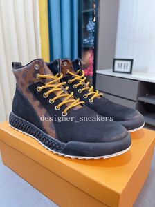 Luxury Mens Boots Designer Martin Boots Classic Ankle Boot Fashion Casual Black Brown Grey Leather Winter Shoes For Men With Box