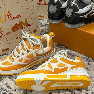 Tasarımcı Sneakers Trainer Skate Sk8 Sneaker Sıradan Ayakkabı Koşucu Ayakkabı Out Deri Çiçek Ruuing Moda Klasik Kadınlar Erkekler Sarı Yeşil Gri Ayakkabı Boyutu 35-45