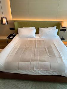 Одеяла дизайнерские роскошные одеяла настоящий шерстяной кашемир сгущай вес 1,5 кг большого размера 170*135 см. Знаки.