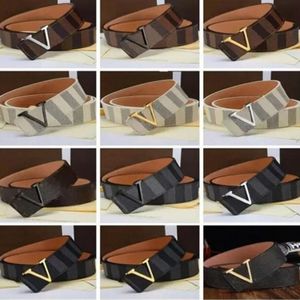 cinture da uomo Desinger Belt Leather Fashion Accessori da donna Accessori Luxury Welband Big Gold Goldle Cink Business Cink S8686 di alta qualità S8686