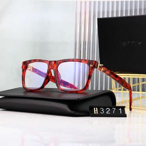 CH Cross Solglasögon Frames Designer Luxury Chromes Womens Celebrity's Black Ultra Light Anti Blue Frame Myopia Eyeglass Heart Glasses 2024 High Quality 9CTP