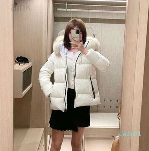 Top Designs Marca de Qualidade Mulheres Lady Girl Down Jacket Mulher Designer de Luxo Marca Branco