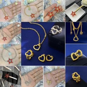 Red Enamel Five-Pointed Star Pendant Gold Chain Necklaces Bracelet Medusa Head Metal Three Dimensional Ripple Earring Edge Hair Clip Jewelry XMN14