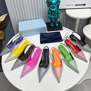 Luxury Rhinestone Sandals Designer Slingbacks Womens Pointed Toe Slippers Fashion Satin 4cm Kitten Heels Sandal Lady Party Pumps Black Red Pink Size 35-42