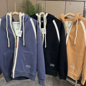 23SS Hoodie Women Designer Jacket Womens Fashion Embroidery Pattern Dragkippor Drawstring Hooded Tröja Casual Woven med vadderad förtjockad jacka