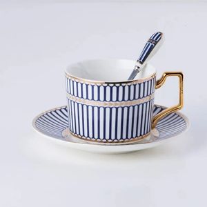 British Style Luxury Moroccan Coffee Cup Saucer Spoon Set Ceramic Mug Porcelain Simple Tea Cup Sets Kitchen Drinkware 231221