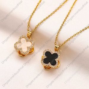 W83u Pendant Necklaces Classic Fourleaf Clover Designer Vans Cleef Necklace Women Silver Fashion Van Jewelry Chains for Lover Gift 1