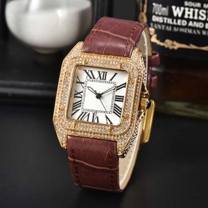 Designer Cartis Uhren Mode Luxus Uhren klassische Uhren Square Watch Full Sky Star Belt mit Diamanten für Männer Römische Skala Full Sky Star Mode Quartz Uhr 9pwy