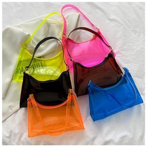 Kvällspåsar Handväska Transparent Candy Jelly Bag Underarm Women's 2023 Summer PVC Fashionable Shoulder Purses and Handbags