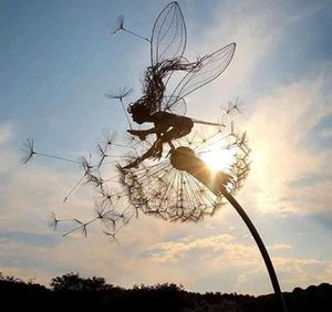 Pixies Fairy Garden Sculptures Stake Fairies and Dandelions Dance Together Landscape Metal Miniature Figuring Lawn Decorative Y0915140182