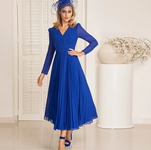 Yeni Tasarımcı Kraliyet Mavi Gelin Elbise Annesi 2024 V Boyun Uzun Kollu Şifon Düğün Konuk Partisi Çay uzunluğu Robe De Soiree