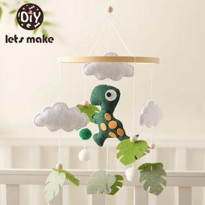 Felt dinosaurie Baby Rattle Toys Wood Mobil Musical Bell Hanging Toy 0-12 Månadfödd spädbarn Crib Gift Holder Brackets 231221