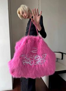 Faux Fur Pink Letter Handbag Black Plush Tote Bag Large Capacity Winter Unisex Fluffy Big Square Shoulder Y2k Furry Handbags 231221