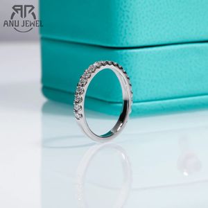 Anujewel 1,9 mm D kolorowy zespół diamentowy 18K złoty srebrne pierścionki ślubne biżuteria hurtowa 231220