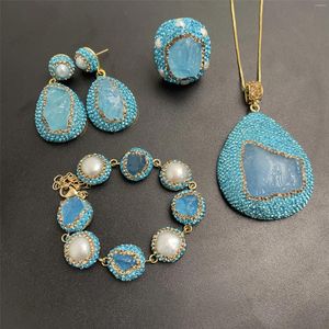 Halskette Ohrringe Set 2023 Natural Unregelulares Meerblauer Schatzperle für Frauen Mode vielseitiger leichter Luxus und einzigartiger Designschmuck