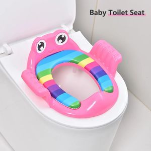 Baby Toalett Potty Training Seat Children Potty Safe Seat Urinal ryggstol med armstöd Spädbarn Toalettträning Potty Cushion 231221