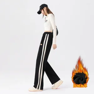 Kvinnors byxor kvinnor plysch fleece corduroy sweatpants 2023 vinter rakt löst bredbensbyxor sidor stripe casual sport y2k baggy