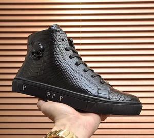 Fashion Men's Luxury sneaker skull casual Shoes Fish Scale Black Genuine Leather Fashion Crossbones High Top Lace Up Toe Sneakers