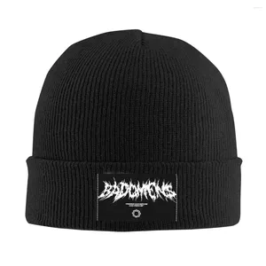 Beralar Kötü Omens Death Metal Logo Sıcak Kış Kaburga Örgü Kelepçe Beanie Erkekler için Kadın Örgü Kapaklar Band Bonnet Şapkası