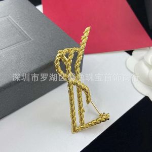 Designer Men Womens Brooch Pins Brand Gold Letter Brooch Pin Suit Dress Pins For Lady Specifications Designer Luxury Jewelry