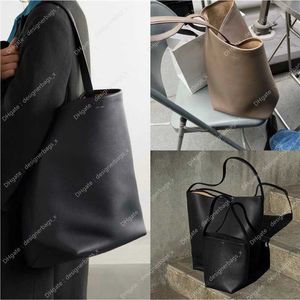 ヴィンテージ韓国のファッションエクストララージバケツバッグTherows Luxury Leather Design Tote高品質のショルダーバッグ用女性バッグ