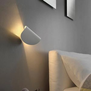 Lâmpadas de lâmpadas de parede de escada LED Moderna sala de estar de cabeceira de cabeceira iluminação de parede iluminação de corredor criativo corredor de entrada de alumínio da parede