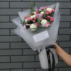 20pcs Flower Paper Matte Półprzestrzenne wodoodporne papierowe kwiaciarni Bukiet Papier papierowy Walentynki Prezent Friend Suppie 231221