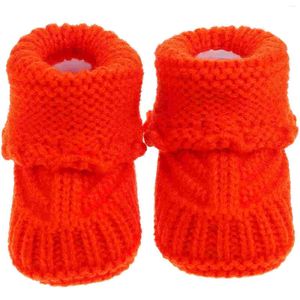 ブーツ1ペア編み物かぎ針編みのベビーブーティー生まれ靴下手作りの靴編み