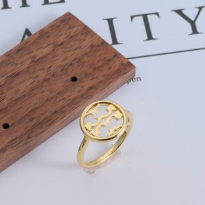 Designer mässingsmaterial engelska bokstäver geometrisk cirkelstorlek 6 7 8 enkla smycken ring grossist