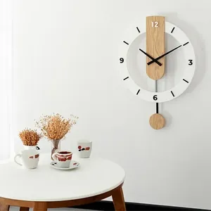 Wall Clocks Simple Clock Nordic Modern Solid Wood Mute Swing Living Room Bedroom Personality Creative Decoration Home Watch