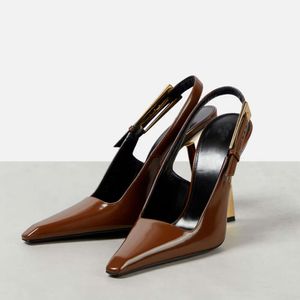 Projektowanie pięty Kobiety Lee 110 mm Slingback Pumps Patent Skórzany Kobiet Kobiety Sztyfowa sukienka sandałowa Brown z pudełkiem 502