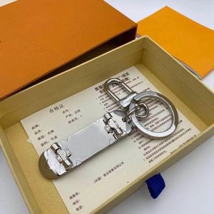 Keychains Designer unisex nyckelkedja riktigt läder med rostfritt stål nyckelring bra trevligt