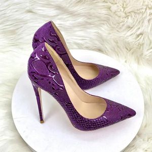 Scarpe eleganti da donna viola di lusso con tacco alto, bocca bassa, punta a punta, serpenti unici per tutte le stagioni, modello di gioco